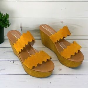 Matisse Charlie Scalloped Yellow Suede Chunky Platform Wedge Sandals, Size 10